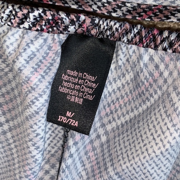 Victoria’s Secret Satin Pajama Set - Picture 6 of 7